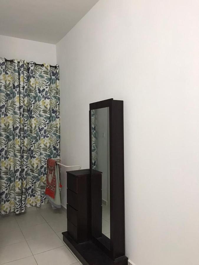 Malacca Sarahaisya Homestay מראה חיצוני תמונה